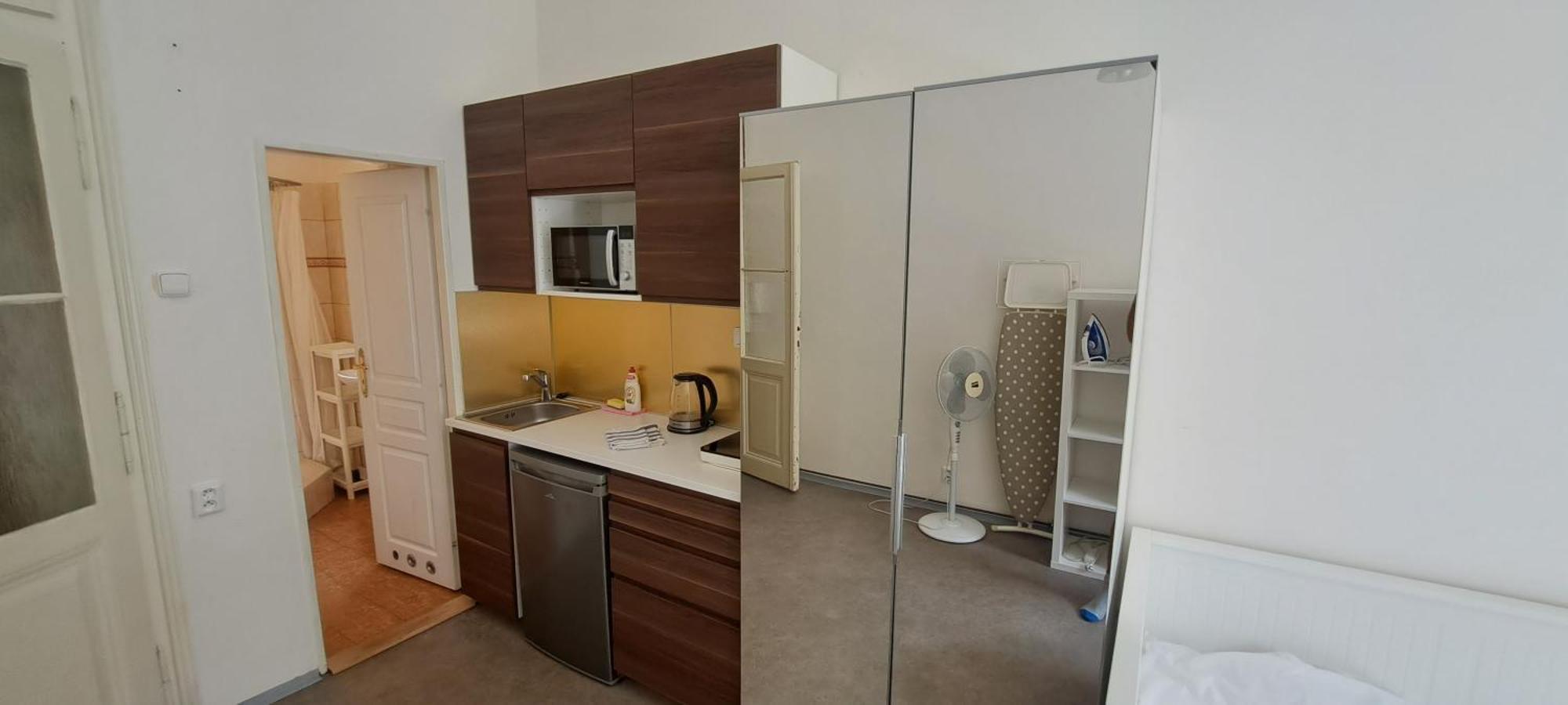 Apartments In Mala Strana - 10 Minutes From Charles Bridge Πράγα Εξωτερικό φωτογραφία