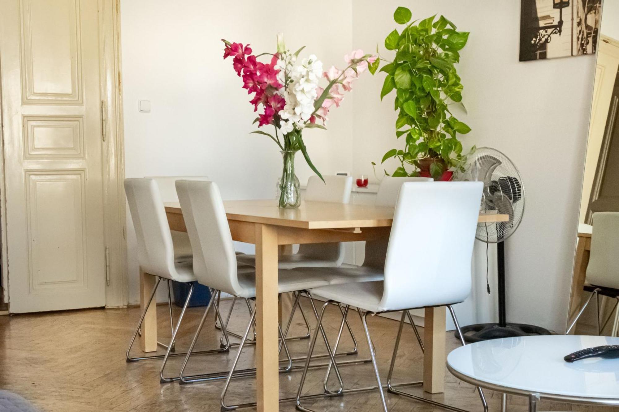 Apartments In Mala Strana - 10 Minutes From Charles Bridge Πράγα Εξωτερικό φωτογραφία