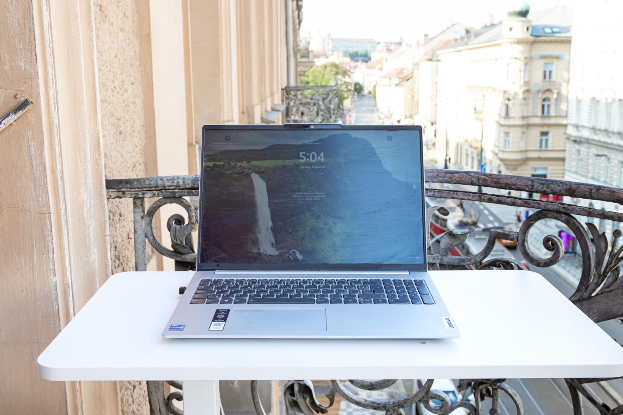 Apartments In Mala Strana - 10 Minutes From Charles Bridge Πράγα Εξωτερικό φωτογραφία