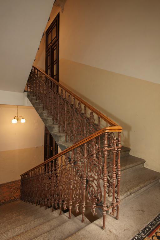 Apartments In Mala Strana - 10 Minutes From Charles Bridge Πράγα Εξωτερικό φωτογραφία